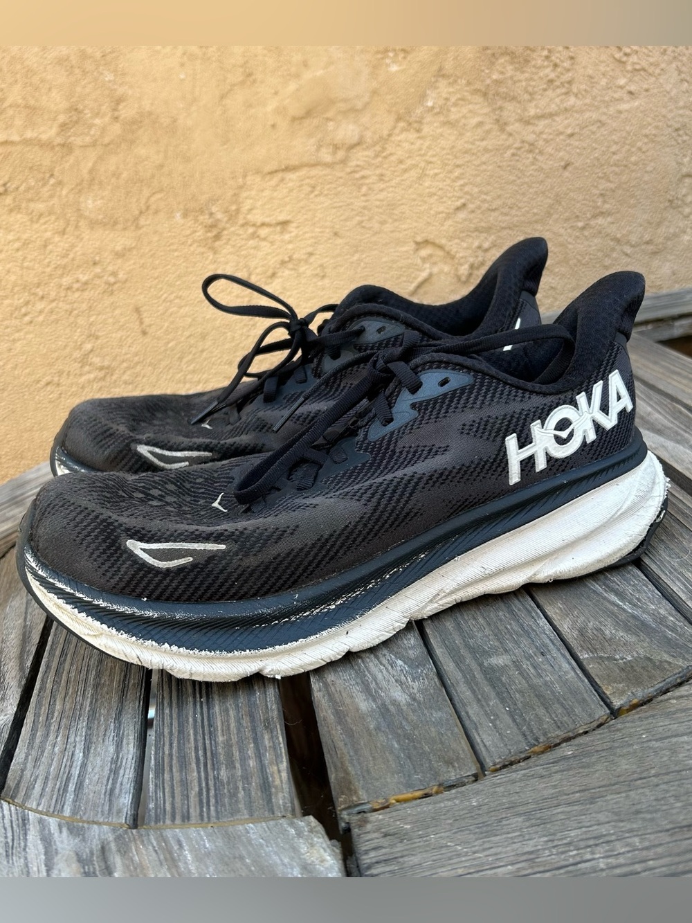 HOKA One One Clifton Black Size 9.5 Women’s WIDE Shoes